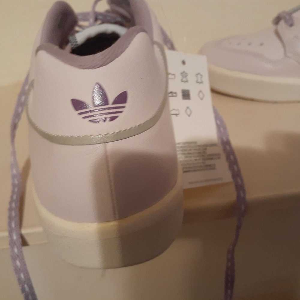 Adidas - Picture 4 of 4